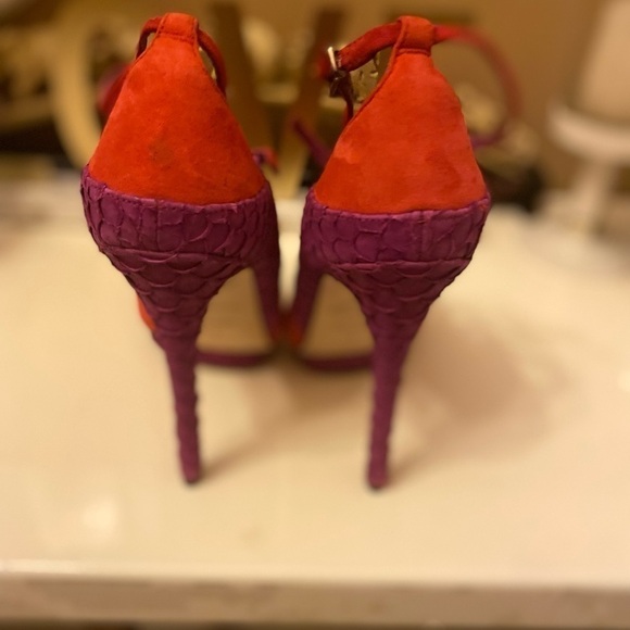 BRIAN ATWOOD PURPLE & ORANGE STILETTO SHOES SIZE 7 - Picture 9 of 12